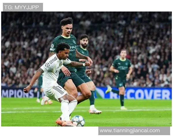 2013年欧冠经典对决回顾皇马与曼联的巅峰对决精彩瞬间分析